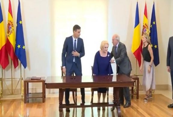 Újabb kínos jelenetek főszereplője volt külföldön Viorica Dăncilă