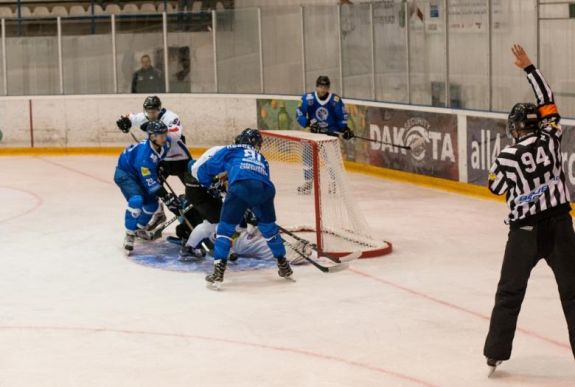 Kiütéses csíki győzelmek a Sportklub-Steaua „örökrangadón”