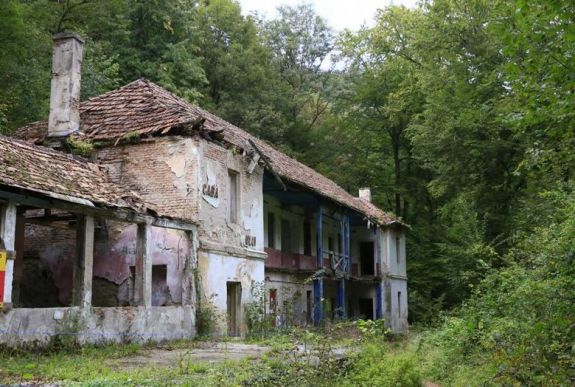 Visszavárják a turistákat Révre – 2,5 millió eurót fordítanak a kiépítésre