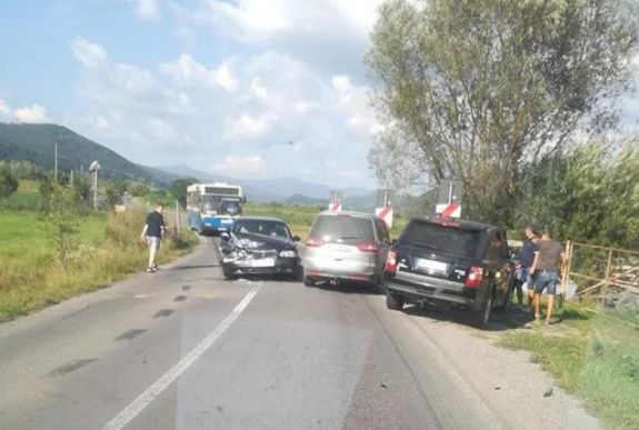 Baleset Hargita megyében: telefonált a sofőr vezetés közben