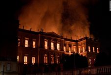 Tűzvész tombolt a brazil Nemzeti Múzeumban