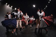 Első világháborús népzeneanyagból dolgozik a Háromszék Táncegyüttes