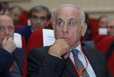 Autóbalesetben meghalt Abházia miniszterelnöke