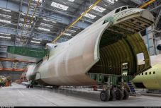 Rekordot döntött a világ legnagyobb repülőgépe