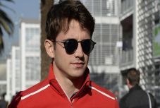 Saját nevelésű pilótáját ülteti a világbajnok székébe a Ferrari