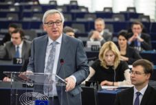 Negyedszerre értékeli az Európai Unió helyzetét Juncker