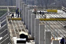 Az első hét hónapban 3,7 százalékkal csökkent az építőipari termelés