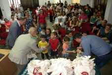 Ösztöndíjjal köszönték meg Aradon a magyar oktatás melletti döntést