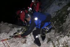 Nem élte túl a zuhanást a turista