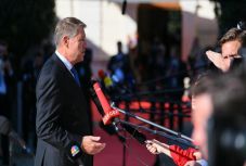 Johannis szerint a legfontosabb a brexit véglegesítése