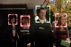 A nácikat segítő IBM-hez hasonlították az Amazont saját dolgozói