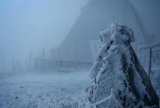 A hegyekben havazni fog – figyelmeztet a Salvamont