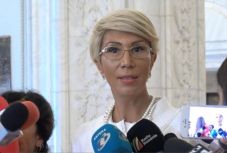 Egyszerűsítené a képviselőház elnökének leváltását az ellenzék