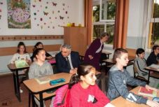 Ellentámadásban a távozó miniszter: „A Hargita megyei diákok köszönni sem tudnak románul”