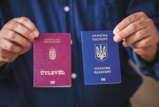 Büntetőeljárás indult a magyar kettős állampolgárok ügyében