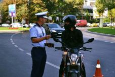 Több ezer riasztást kapott a rendőrség 24 óra alatt