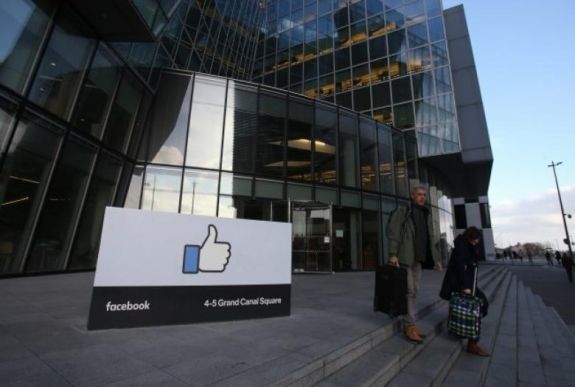 Hatalmas bírságot kaphat a Facebook az ír adatvédelmi hatóságtól