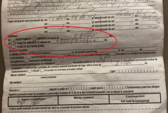 Rekordösszegre bírságolták egy piroson áthajtó autóst Bukarestben