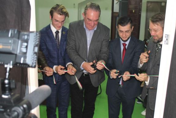 Ifjúsági közösségi teret adtak át Nagyváradon