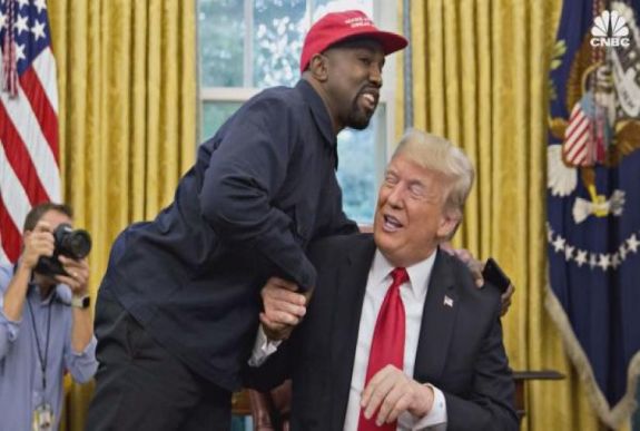 Kanye West a Fehér Házban vendégeskedett Donald Trumpnál