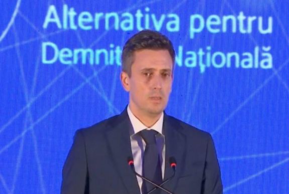 Új, elnök nélküli romániai párt alakult