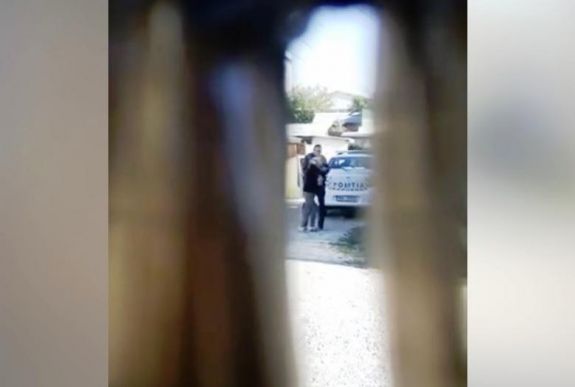 Idős asszonnyal erőszakoskodott egy rendőr