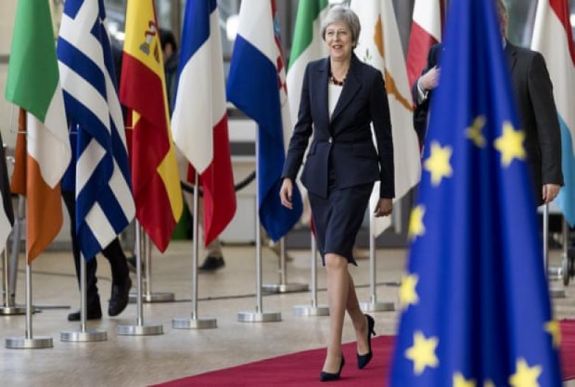 Brexit: May nyitott az átmeneti időszak meghosszabbítására