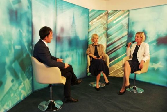 Sajtóprés extra az ETV-ben: a romániai magyar oktatás, illetve magyar nők helyzete a politikában és a közéletben