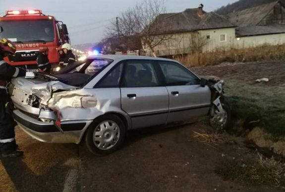 Kamion ütközött személygépkocsival Csíkszentdomokosnál