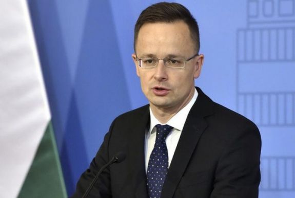 Ötvenhatos évforduló: Szijjártó Péter üzent a határon túliaknak