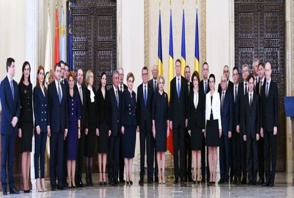 Bogdán Tibor: A kormány néma leventéje és a többiek