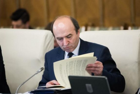 Hazugságon fogták Tudorel Toader igazságügyi minisztert?