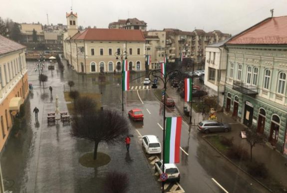 Erre szólította fel Sepsiszentgörgy polgármesterét a december elsejére készülő Dan Tanasă