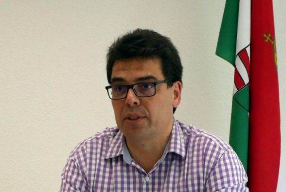 A székelyföldi jeges sportberuházásokért felel a volt csíkszeredai főkonzul