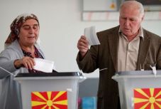 Az EU és a NATO is üdvözölte az érvénytelen macedóniai népszavazást