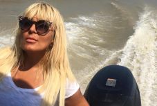 Zár alá helyezték Elena Udrea vagyonát