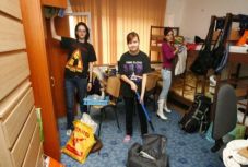 Tanácsok egyetemistáknak: 10+1 életmentő eszköz a diákbentlakásban