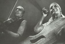 Gardonritmussal ébreszt a Hajnali című rádióműsor