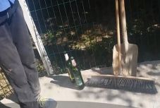 Sörfesztiválokhoz hasonlítanak a bukaresti építőtelepek