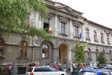 Nem szolgáltatják vissza a katolikus egyháznak a Szacsvay Imre Általános Iskola épületét