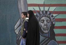 „A Nyugat felé lassan araszoló csiga” – szakértő mutatta be a rejtélyes Iránt