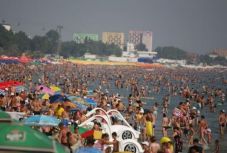 Annyi adót csaltak idén is a tengerparti vendéglátósok, amennyit nem szégyelltek