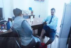 Megszólalt a városházi igazgatót pedikűröző takarítónő