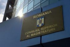 Jóváhagyták a bírók és ügyészek korrupciós ügyeit vizsgáló DNA-részleg megszűnését