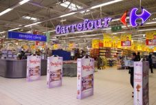 Két közkedvelt élelmiszert vont vissza baktériumfertőzés miatt a Carrefour