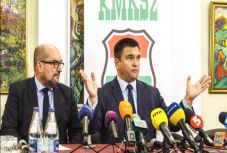 Ukrán külügyminiszter: a kárpátaljai magyaroknak Ukrajnában kell otthon lenniük