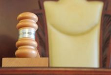 Részben alkotmányellenesek a helyi választott tisztségviselők jogállásáról szóló törvény módosításai