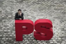 Házkutatást tartottak a francia radikális baloldal székhelyén