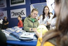 Simona Halep visszalépett a moszkvai tornától