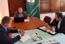 Rendkívüli tisztújító kongresszust tart az MPP